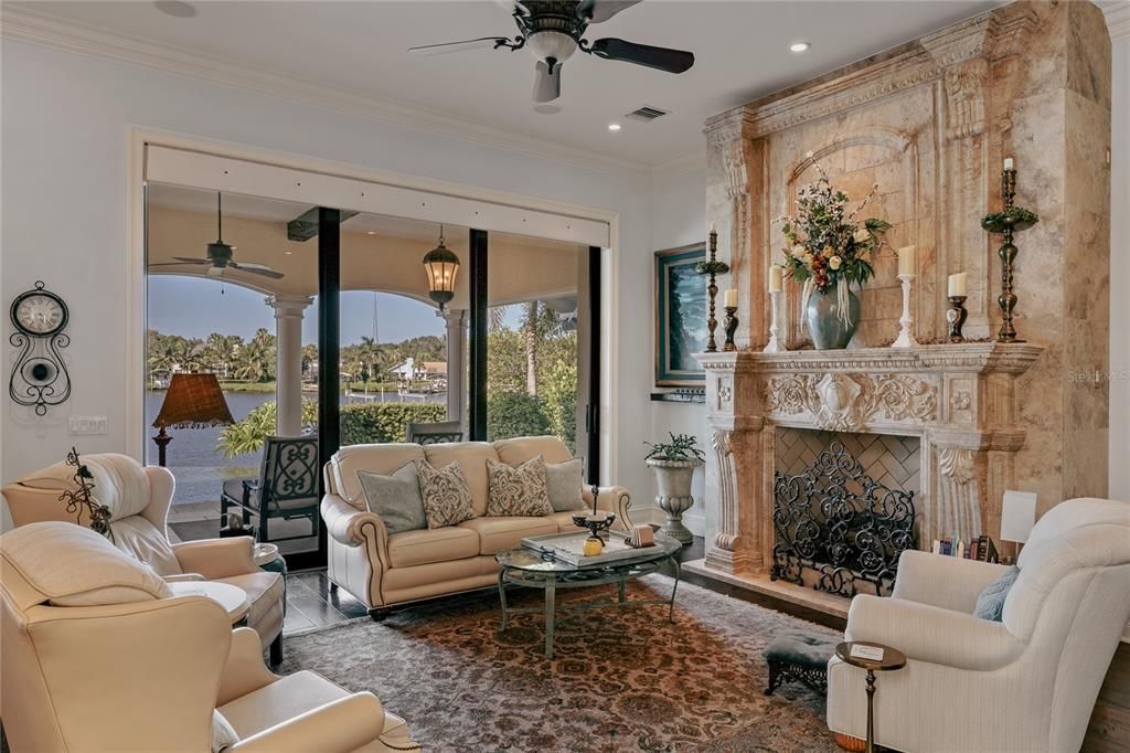 На продажу: $8,200,000 (3 спален, 3 ванн, 4658 Квадратных фут)