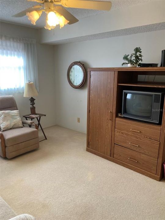 For Sale: $159,500 (2 beds, 2 baths, 1235 Square Feet)