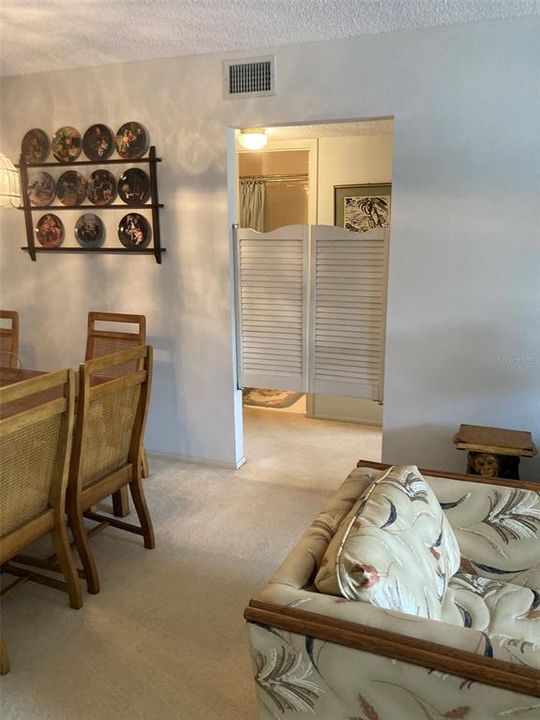 For Sale: $159,500 (2 beds, 2 baths, 1235 Square Feet)