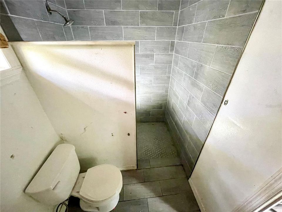 For Sale: $205,000 (3 beds, 2 baths, 1416 Square Feet)