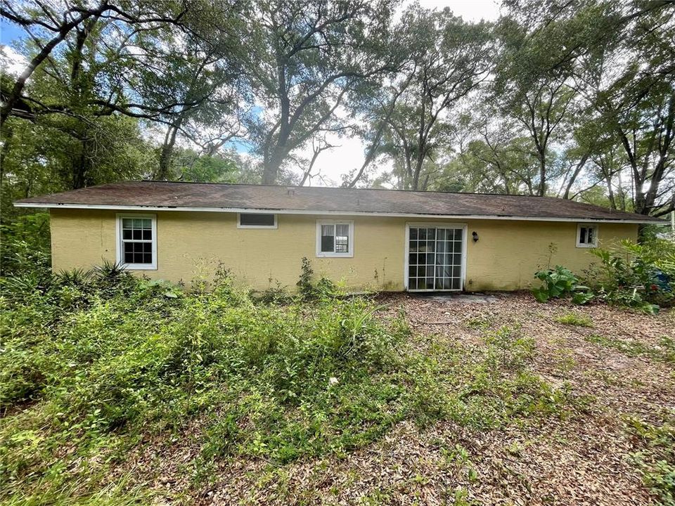 For Sale: $205,000 (3 beds, 2 baths, 1416 Square Feet)