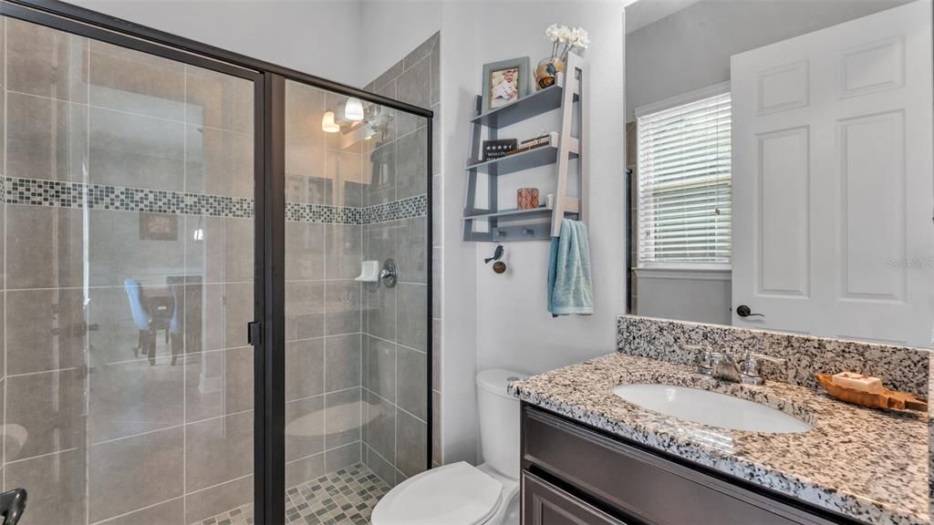 На продажу: $799,999 (5 спален, 4 ванн, 3577 Квадратных фут)