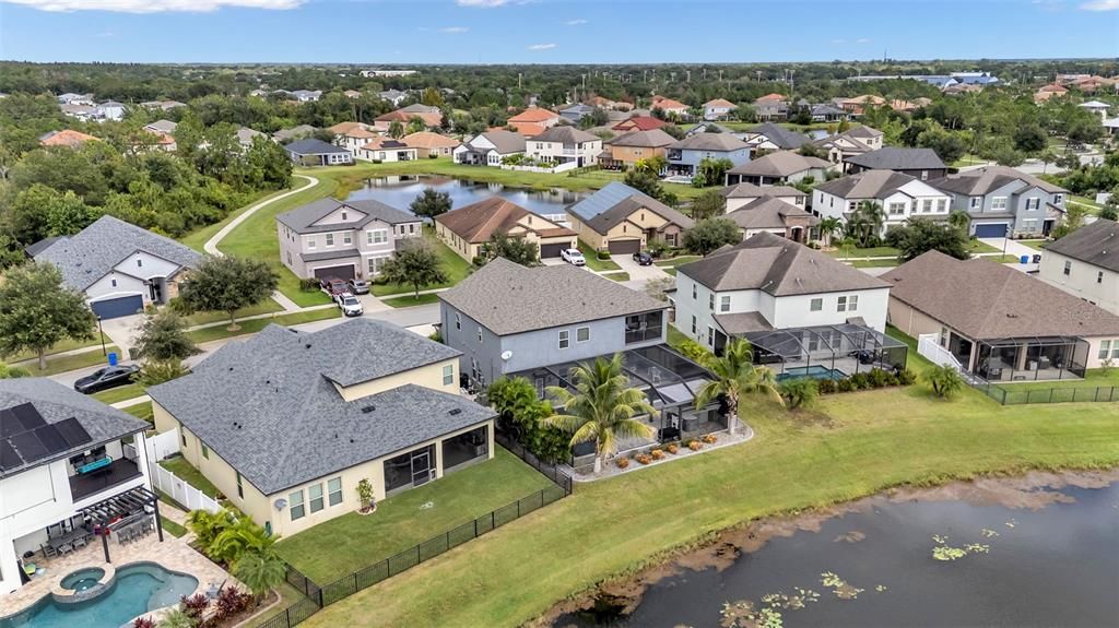 На продажу: $799,999 (5 спален, 4 ванн, 3577 Квадратных фут)