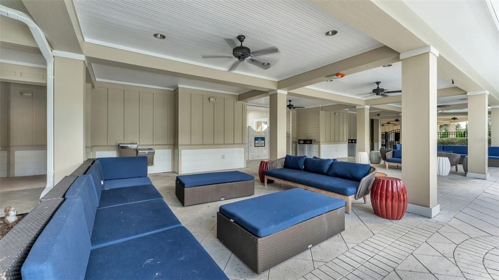 На продажу: $799,999 (5 спален, 4 ванн, 3577 Квадратных фут)