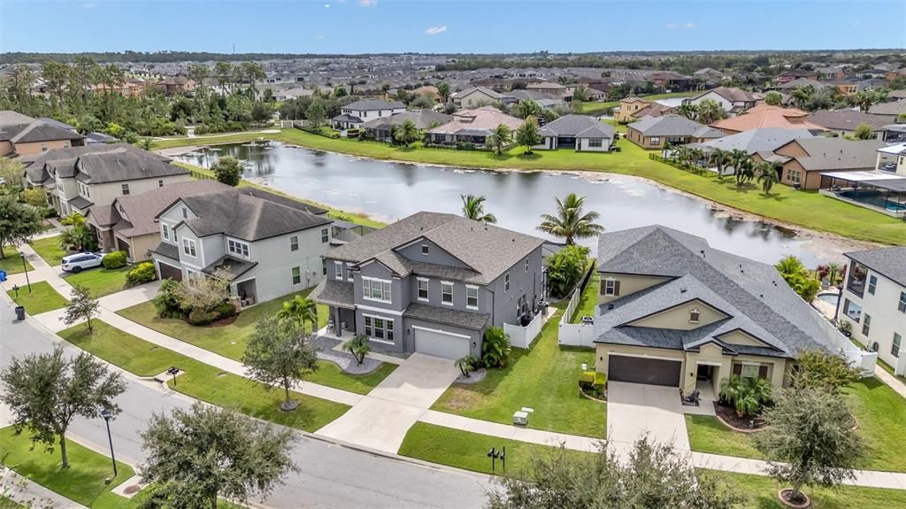 На продажу: $799,999 (5 спален, 4 ванн, 3577 Квадратных фут)