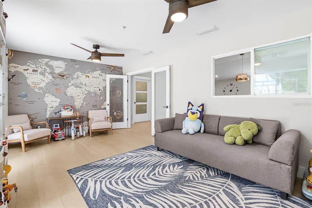 待售: $419,800 (3 贝兹, 2 浴室, 2020 平方英尺)