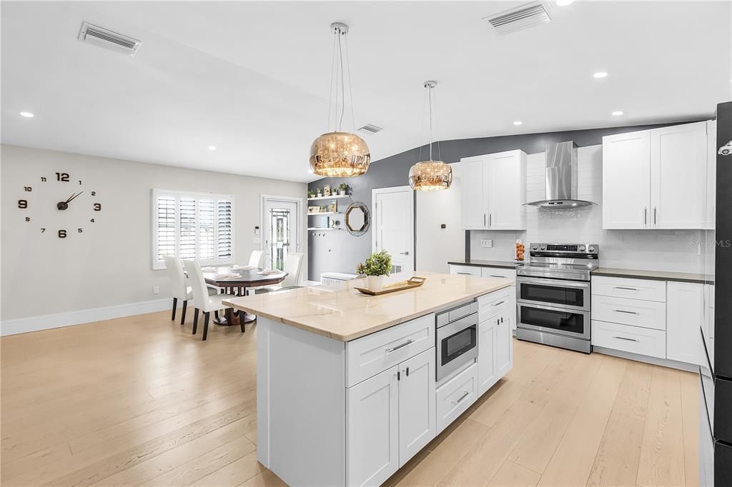 待售: $419,800 (3 贝兹, 2 浴室, 2020 平方英尺)