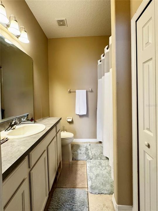 For Sale: $224,000 (2 beds, 2 baths, 1144 Square Feet)