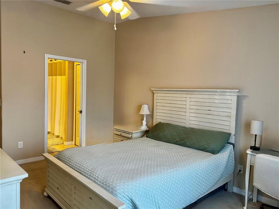 For Sale: $224,000 (2 beds, 2 baths, 1144 Square Feet)