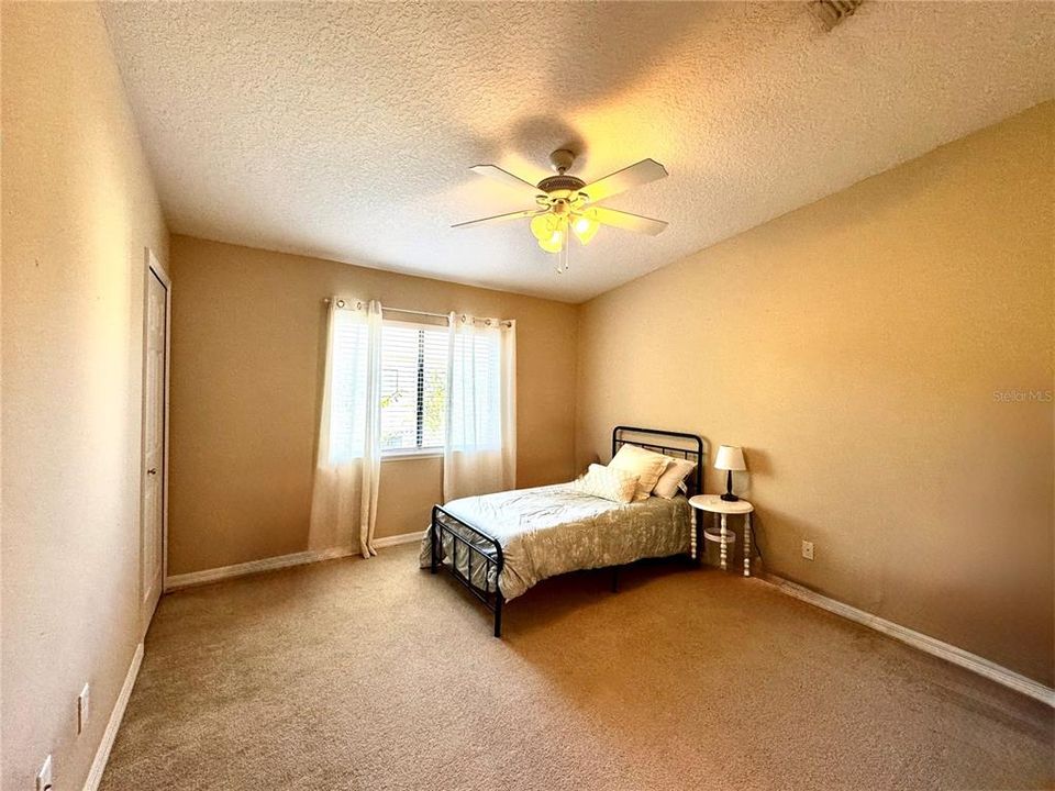 For Sale: $224,000 (2 beds, 2 baths, 1144 Square Feet)