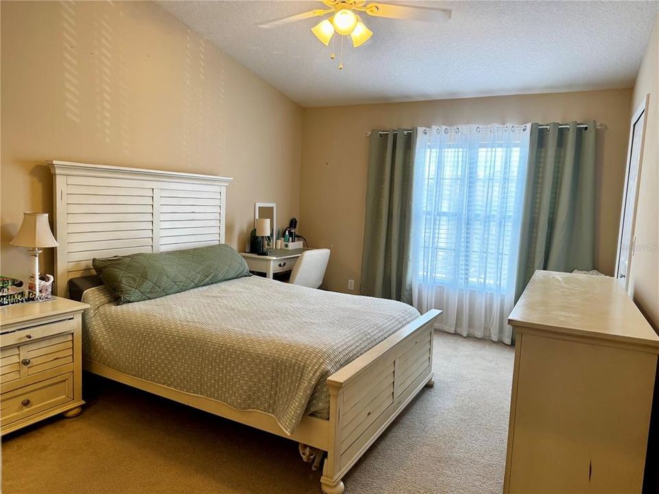 For Sale: $224,000 (2 beds, 2 baths, 1144 Square Feet)