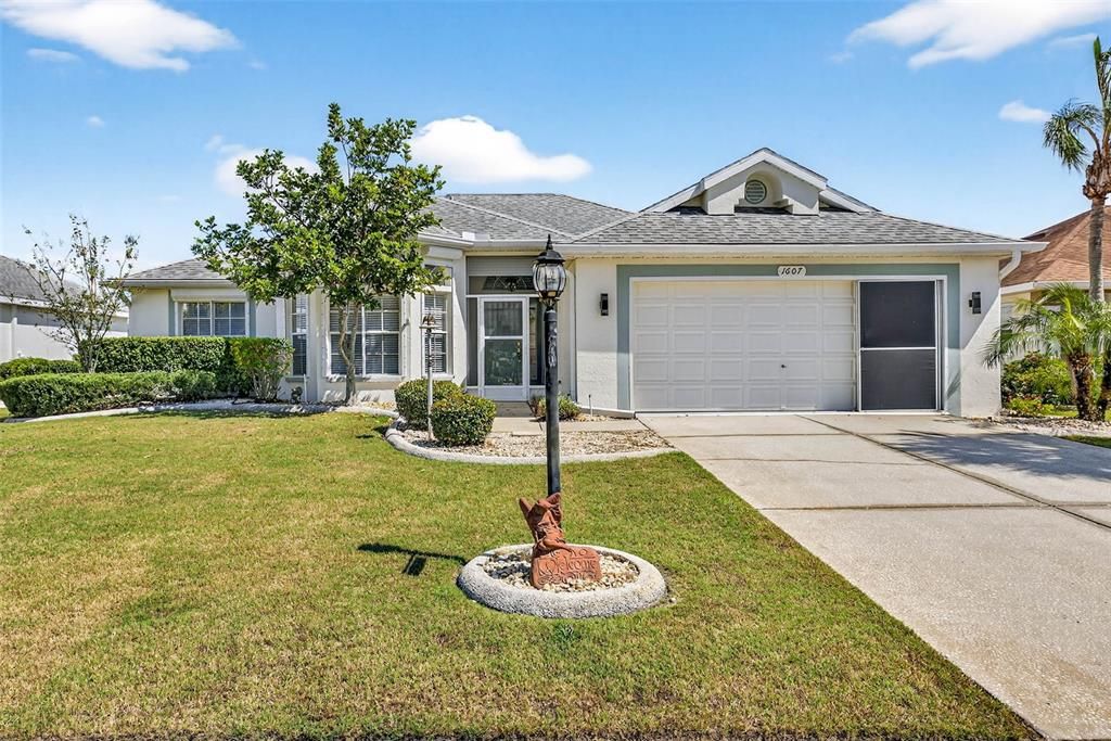 Recently Sold: $325,000 (2 beds, 2 baths, 1678 Square Feet)