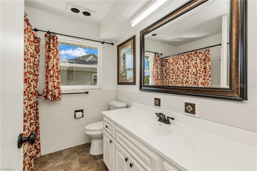 На продажу: $449,000 (3 спален, 2 ванн, 1393 Квадратных фут)