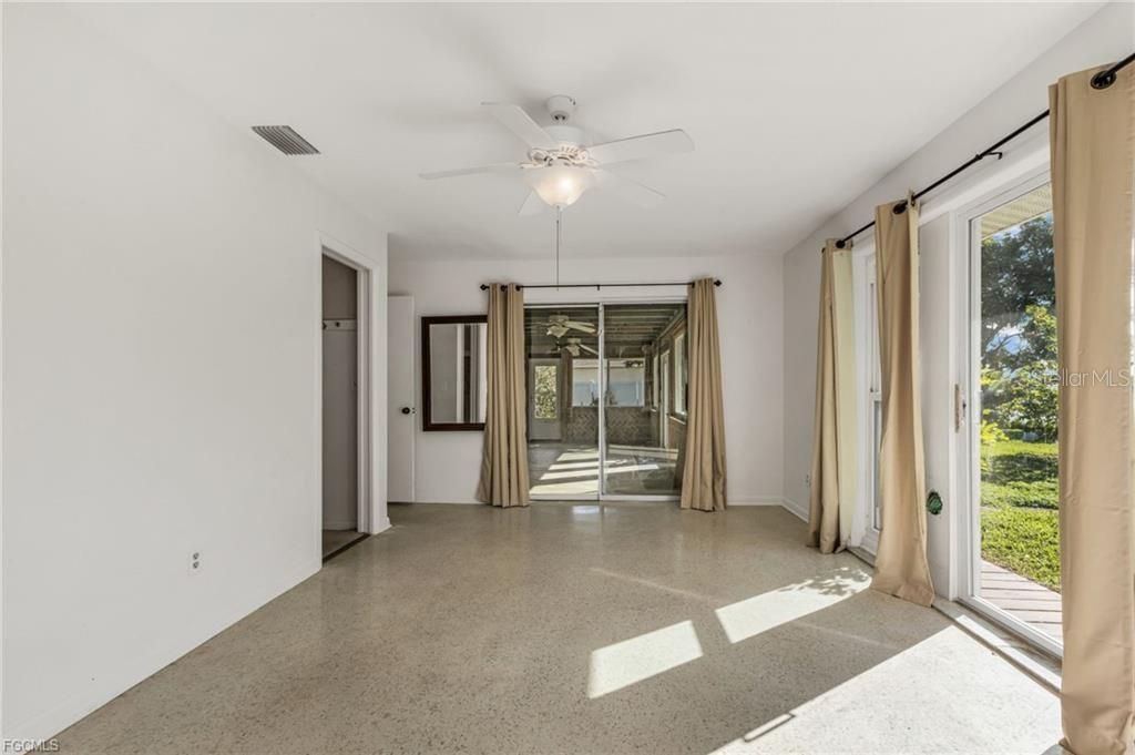 На продажу: $449,000 (3 спален, 2 ванн, 1393 Квадратных фут)