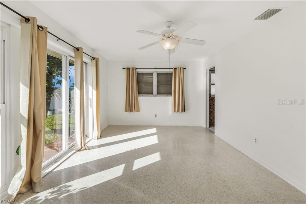 На продажу: $449,000 (3 спален, 2 ванн, 1393 Квадратных фут)