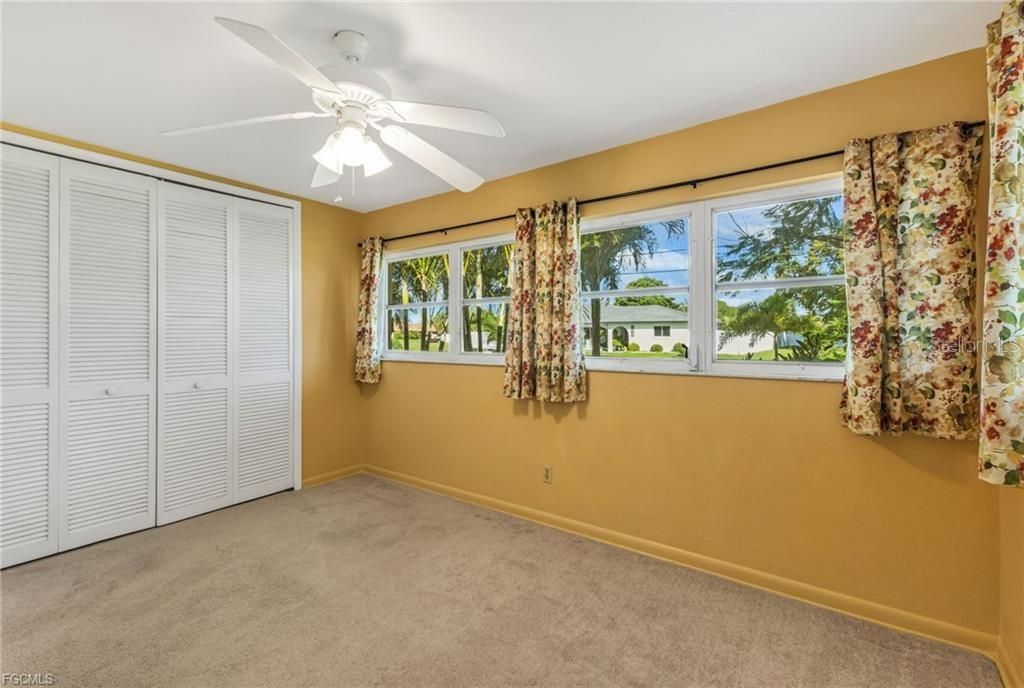 На продажу: $449,000 (3 спален, 2 ванн, 1393 Квадратных фут)