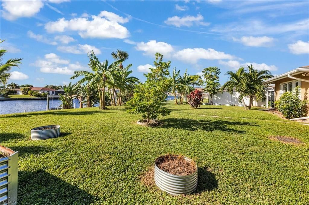 На продажу: $449,000 (3 спален, 2 ванн, 1393 Квадратных фут)