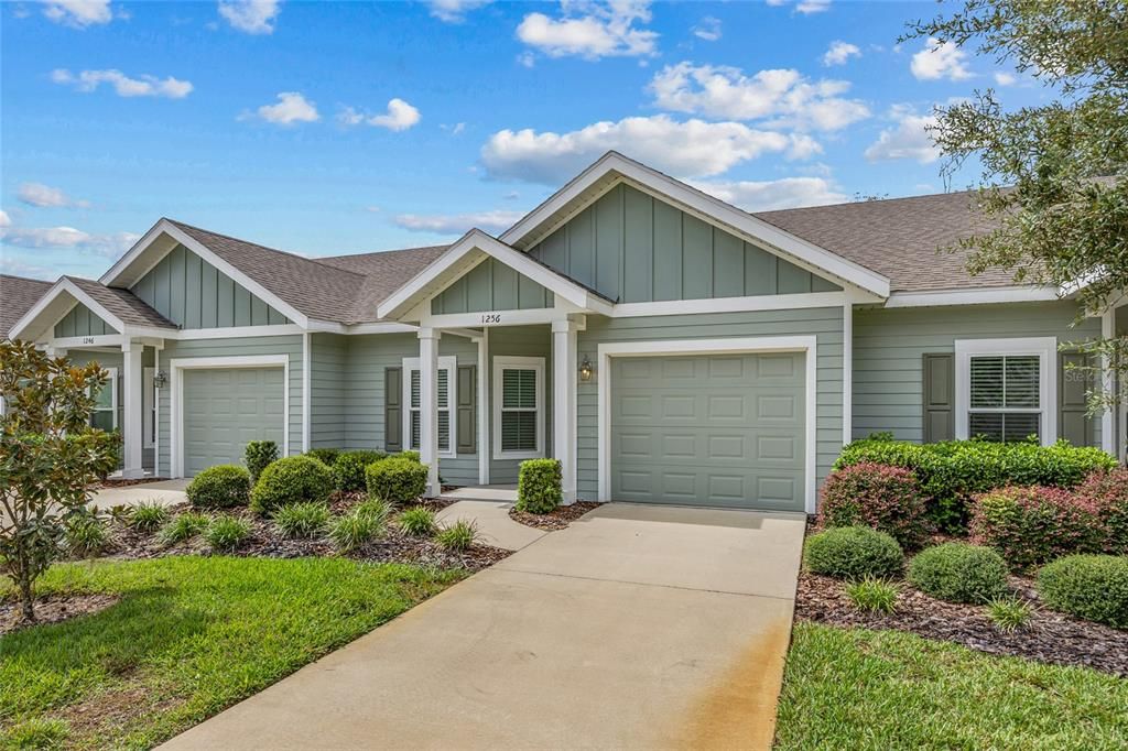 For Sale: $269,900 (2 beds, 2 baths, 1220 Square Feet)