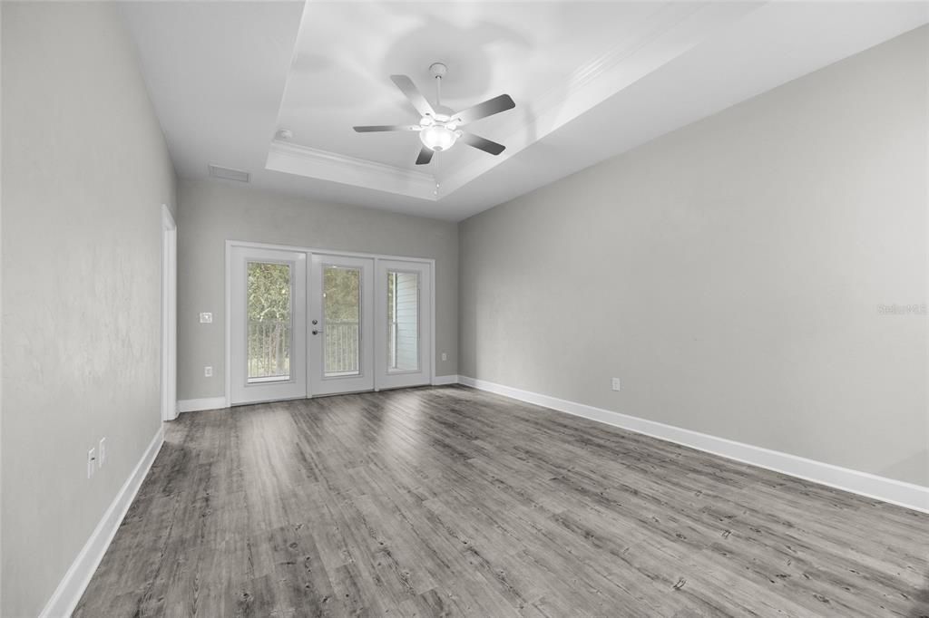 For Sale: $269,900 (2 beds, 2 baths, 1220 Square Feet)