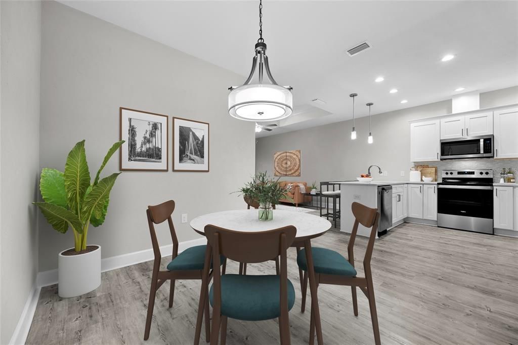 For Sale: $269,900 (2 beds, 2 baths, 1220 Square Feet)