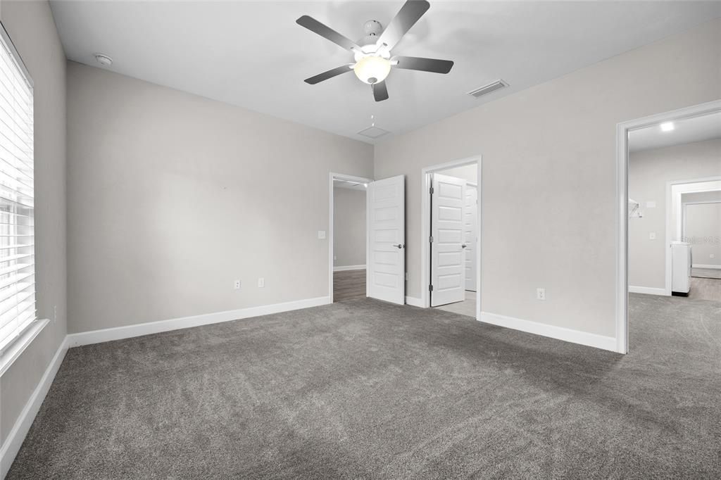 For Sale: $269,900 (2 beds, 2 baths, 1220 Square Feet)