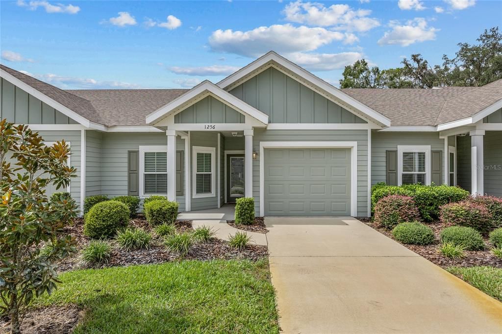 For Sale: $269,900 (2 beds, 2 baths, 1220 Square Feet)