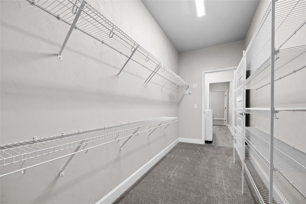 For Sale: $269,900 (2 beds, 2 baths, 1220 Square Feet)