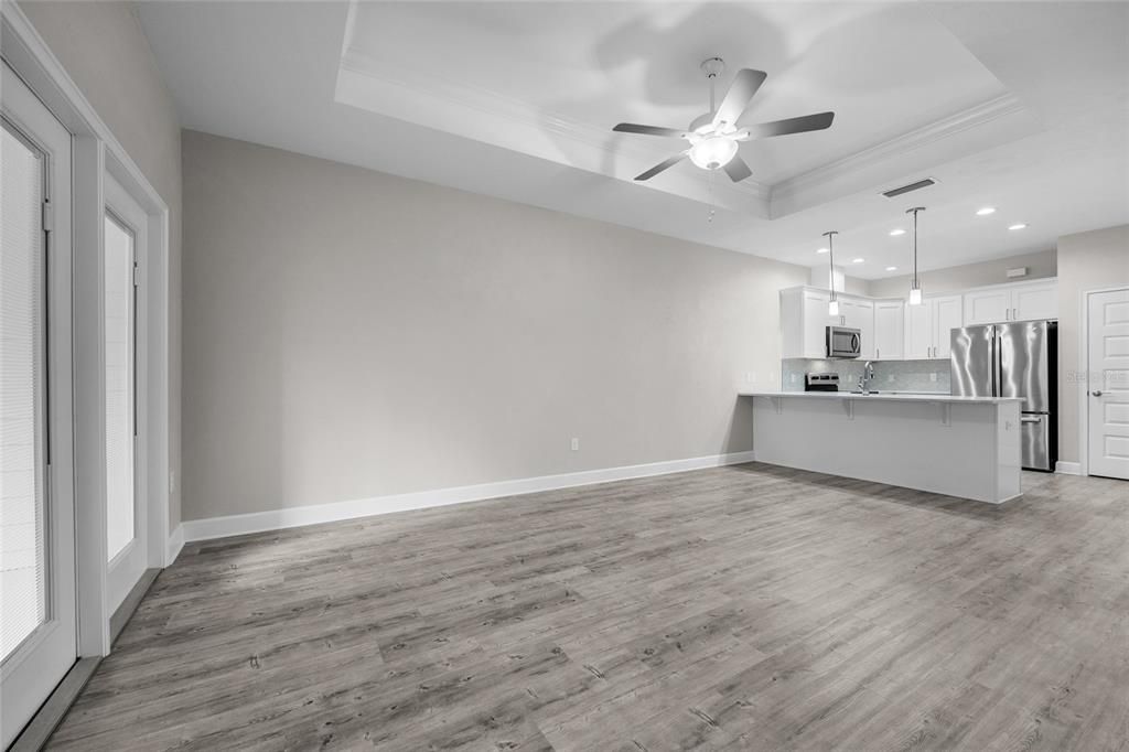 For Sale: $269,900 (2 beds, 2 baths, 1220 Square Feet)