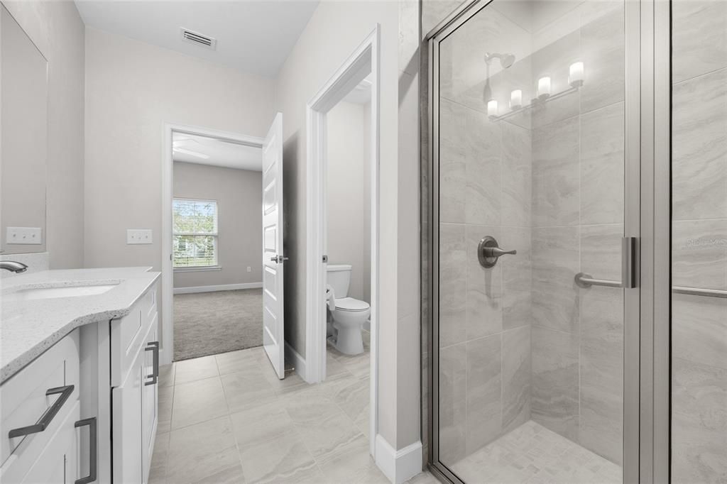 For Sale: $269,900 (2 beds, 2 baths, 1220 Square Feet)