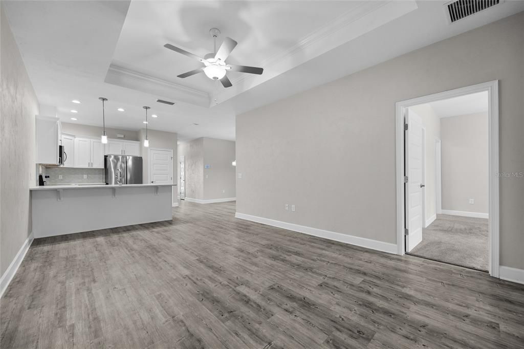 For Sale: $269,900 (2 beds, 2 baths, 1220 Square Feet)