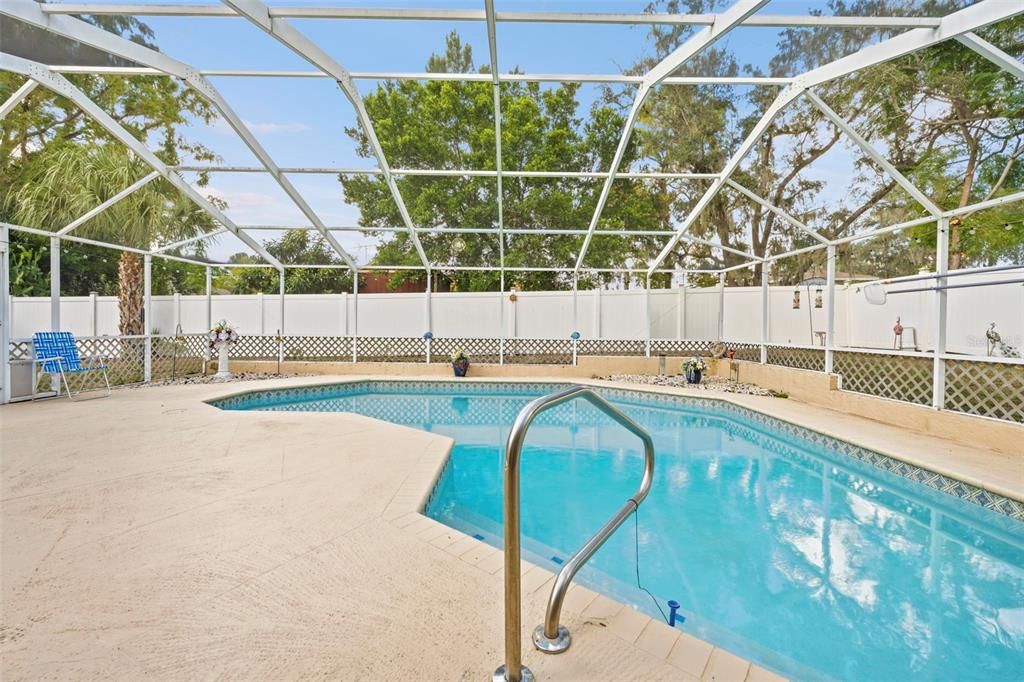 На продажу: $359,900 (3 спален, 2 ванн, 2086 Квадратных фут)