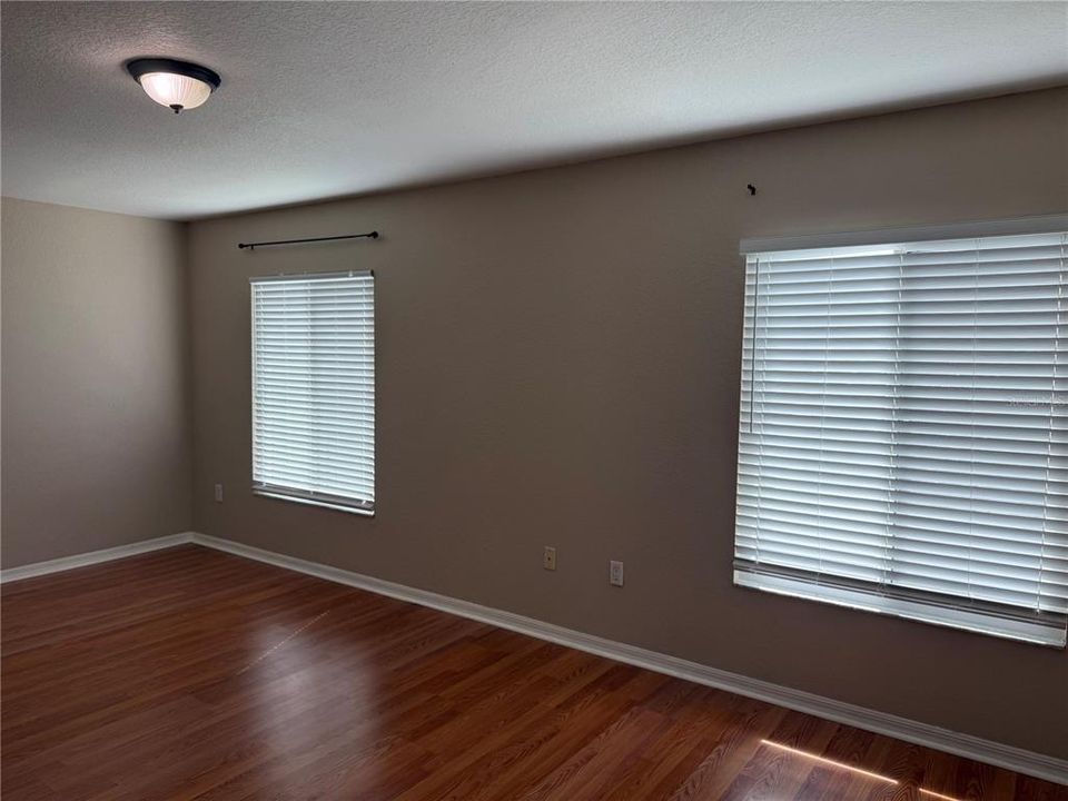 В аренду: $2,650 (4 спален, 3 ванн, 2272 Квадратных фут)