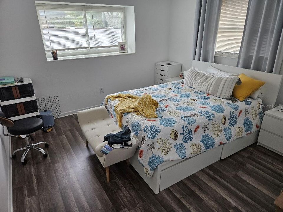 Active With Contract: $529,600 (4 beds, 0 baths, 2156 Square Feet)