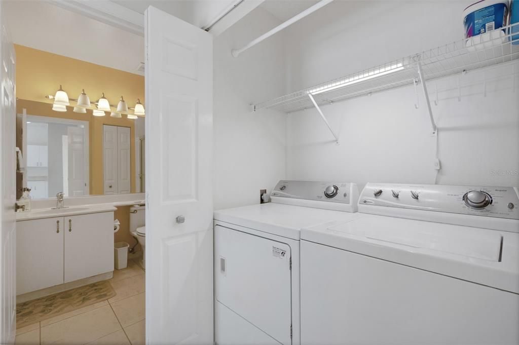 For Sale: $214,750 (2 beds, 2 baths, 1193 Square Feet)