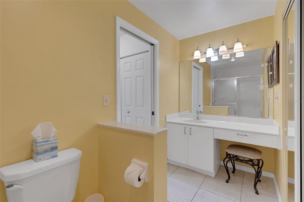 For Sale: $214,750 (2 beds, 2 baths, 1193 Square Feet)