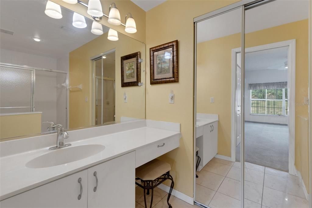 For Sale: $214,750 (2 beds, 2 baths, 1193 Square Feet)