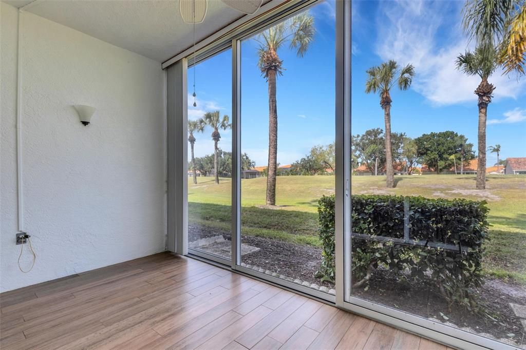 For Sale: $214,750 (2 beds, 2 baths, 1193 Square Feet)