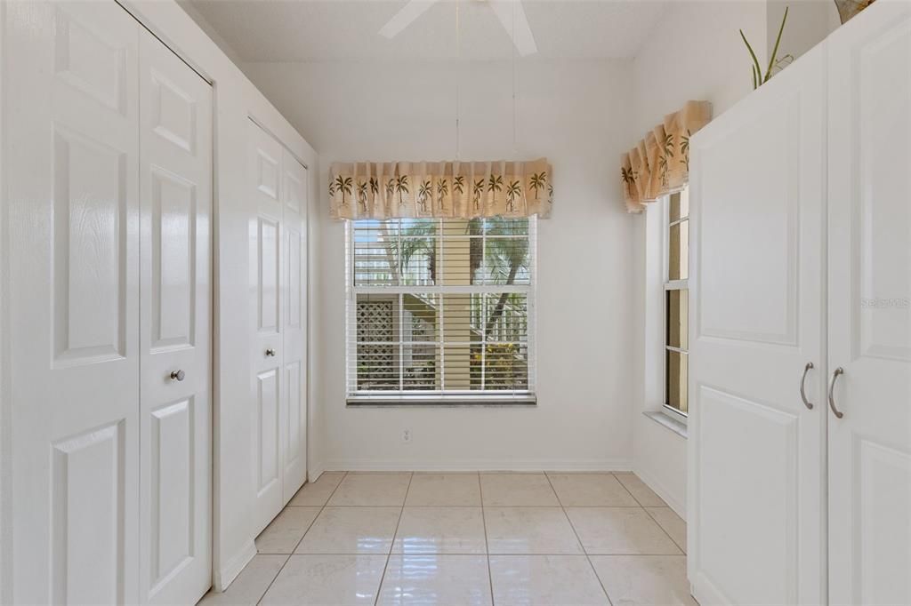 For Sale: $214,750 (2 beds, 2 baths, 1193 Square Feet)