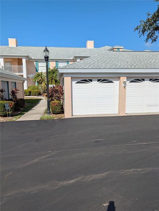 For Sale: $214,750 (2 beds, 2 baths, 1193 Square Feet)