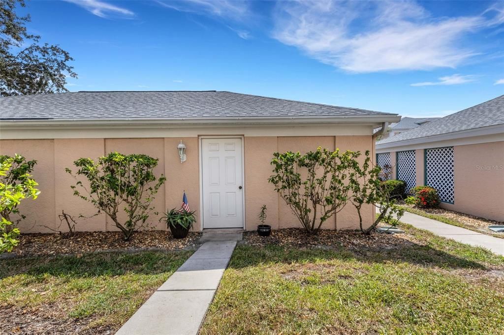 For Sale: $214,750 (2 beds, 2 baths, 1193 Square Feet)