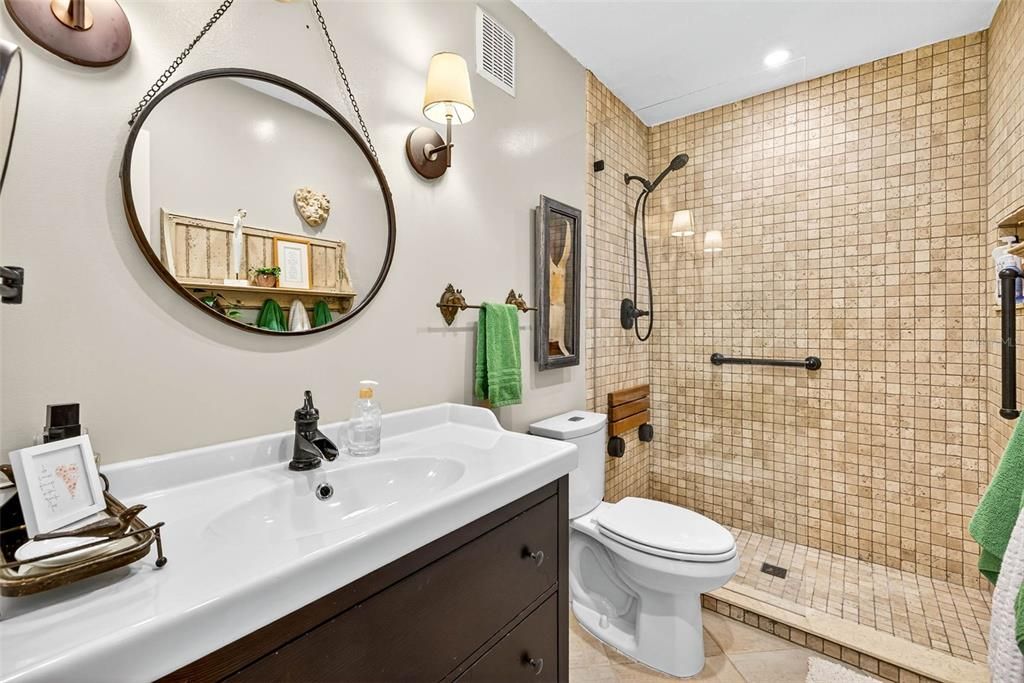 En Venta: $349,999 (2 camas, 1 baños, 912 Pies cuadrados)