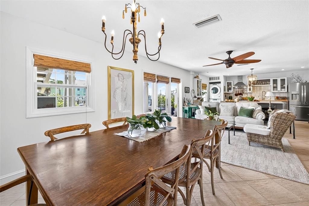 En Venta: $349,999 (2 camas, 1 baños, 912 Pies cuadrados)