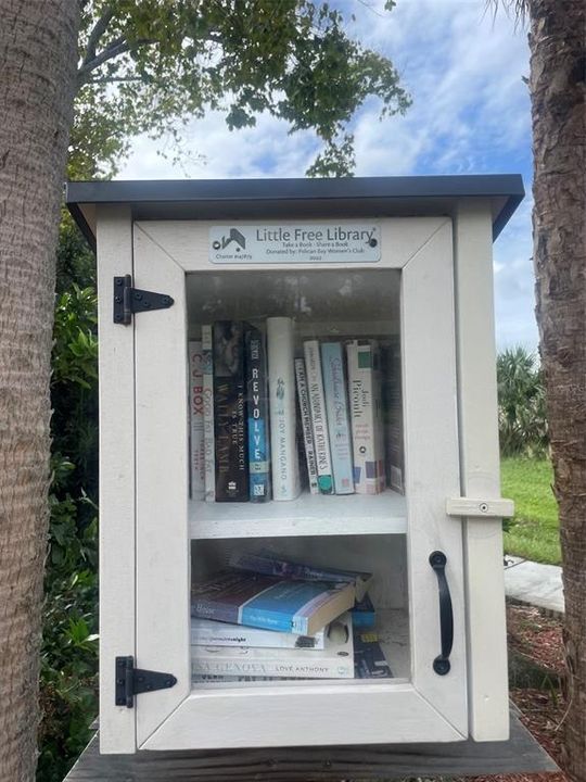 На продажу: $300,000 (2 спален, 2 ванн, 1700 Квадратных фут)