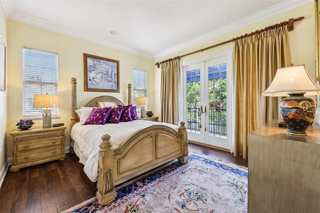 合同活跃: $775,000 (4 贝兹, 3 浴室, 3296 平方英尺)