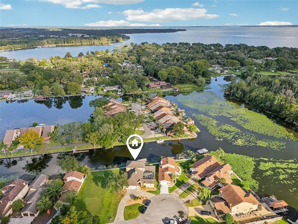 合同活跃: $775,000 (4 贝兹, 3 浴室, 3296 平方英尺)