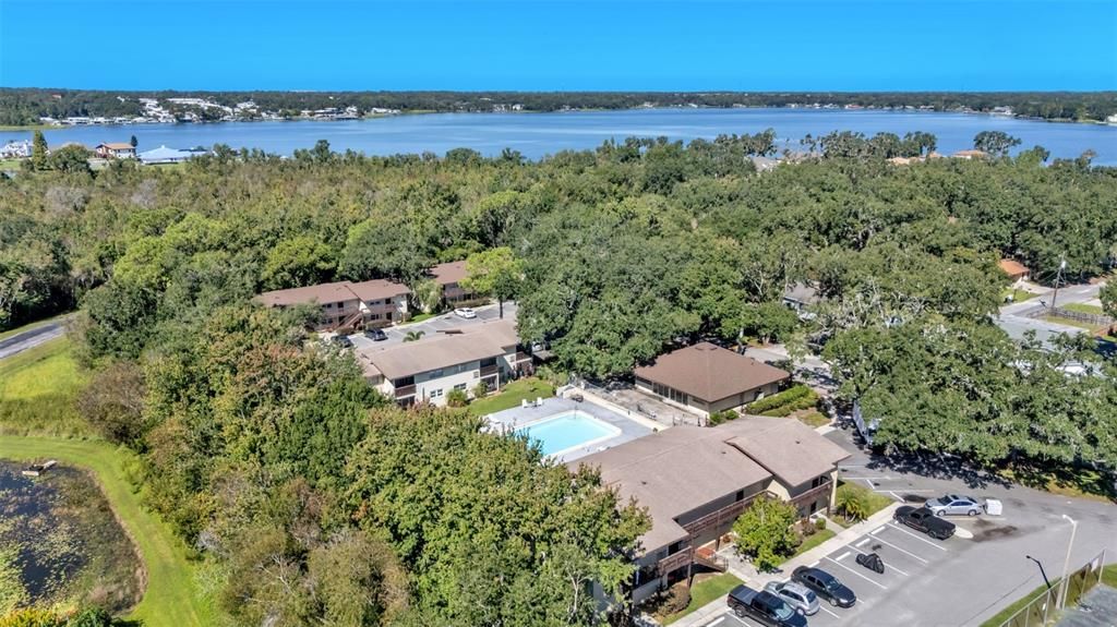 For Sale: $122,000 (2 beds, 1 baths, 840 Square Feet)