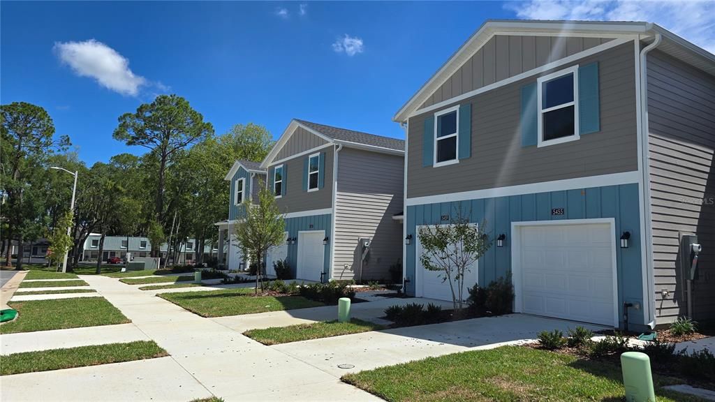 Recently Sold: $265,000 (3 beds, 2 baths, 1716 Square Feet)