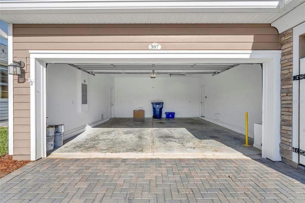 For Sale: $323,000 (2 beds, 2 baths, 1568 Square Feet)