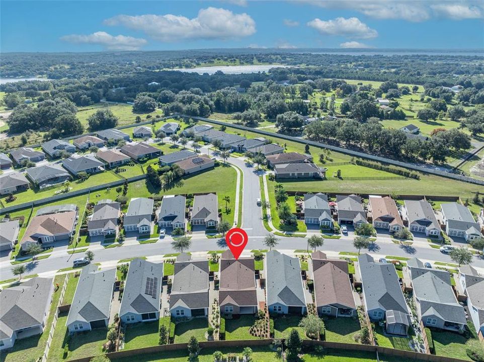 For Sale: $323,000 (2 beds, 2 baths, 1568 Square Feet)