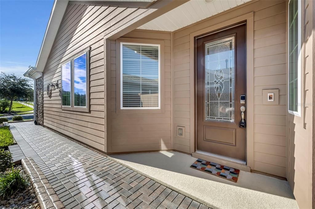 For Sale: $323,000 (2 beds, 2 baths, 1568 Square Feet)